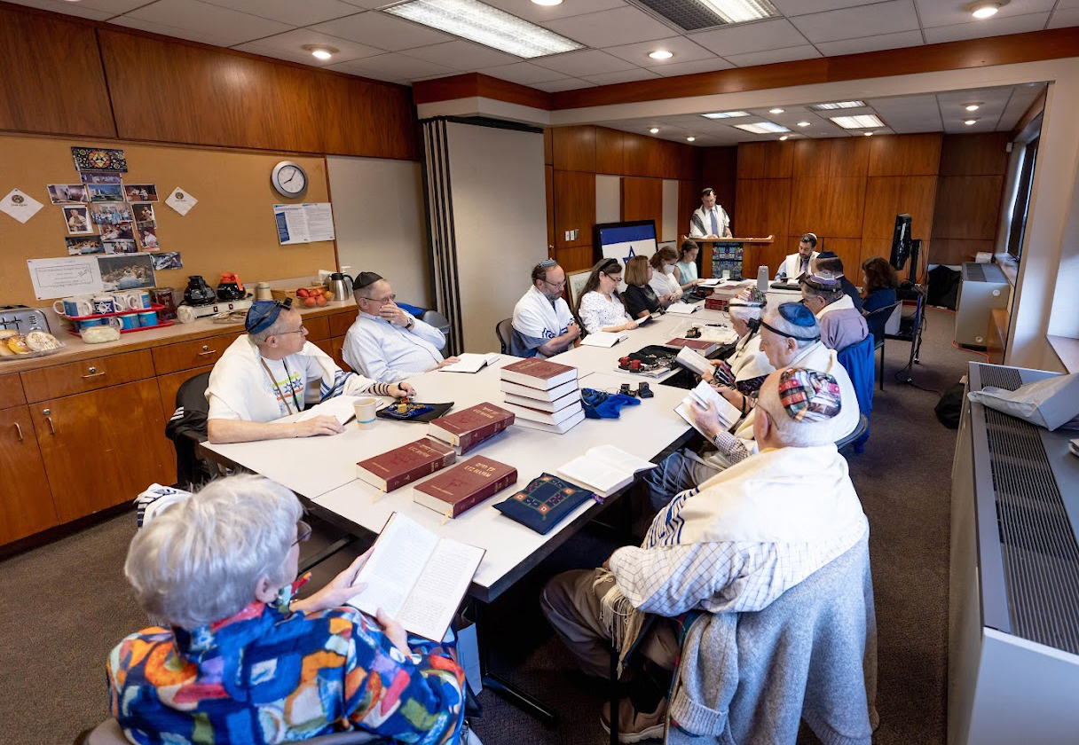 Shohet Daily Minyan at the synagogue - Temple Har Zion